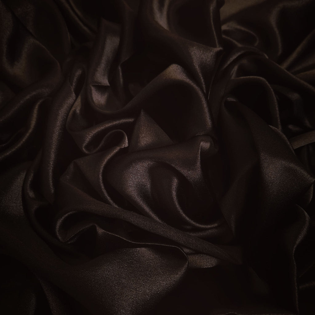 THE BRUNETTE EMPRESS SAREE