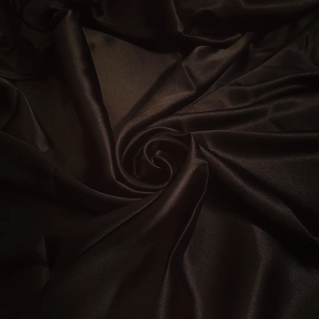 THE BRUNETTE EMPRESS SAREE