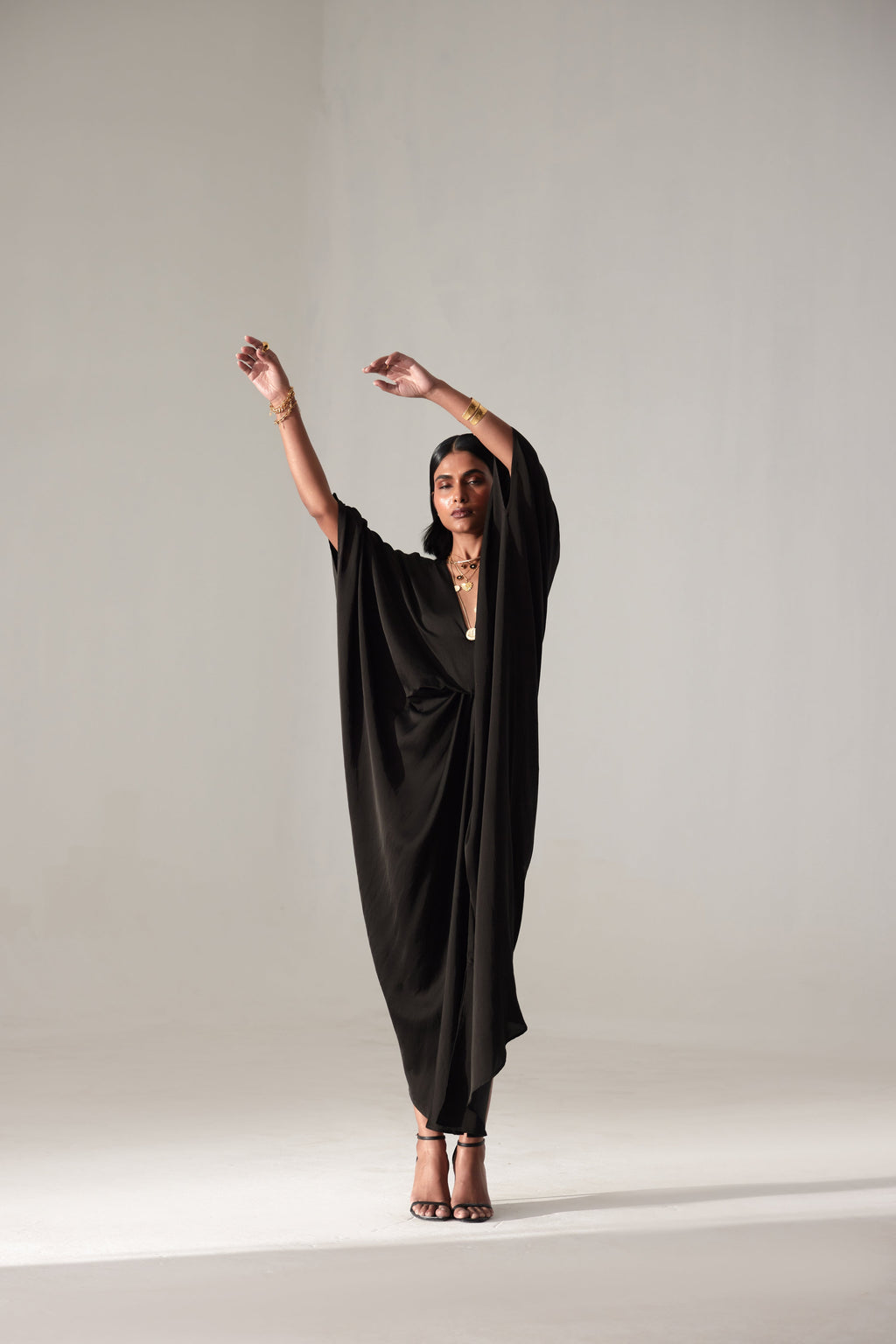 Tara Kaftan Black
